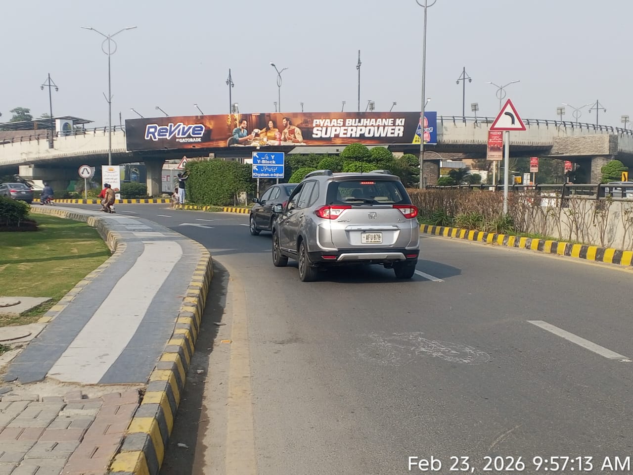 Peak Traffic Hours in DHA Lahore for Advertisers